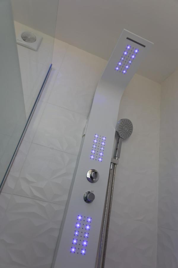 Smile Home-Nid Panoramique Vue Wow ! Spadeco - Loungezen - Terrasse Ensoleillee - Arrivee Autonome - Netflix - Emplacement Ideal - Lumineux - Renove A Neuf - Wifi Fibre - Montpellier Luaran gambar